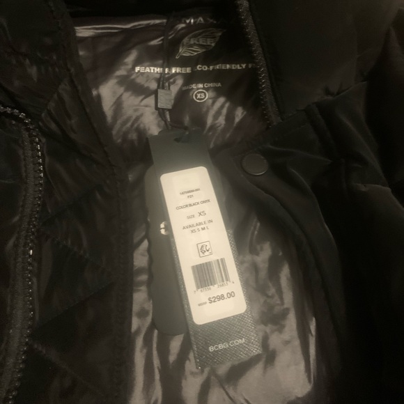 BCBG puffer jacket - Picture 4 of 6